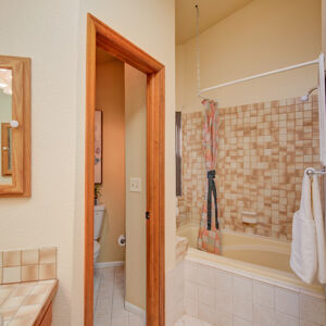 21)»  11409_w85th-pl.jpg