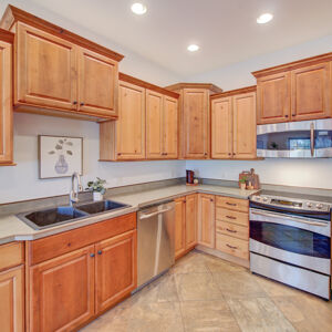 21)» 6464 Simms St-Unit A.jpg