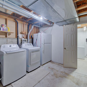 40)» 705 Cedar Dr.jpg