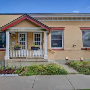 01)» 211 E Exposition Ave.jpg