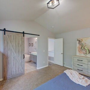 21)» 705 Cedar Dr.jpg