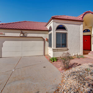 01)»  11409_w85th-pl.jpg