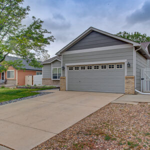 04)» 705 Cedar Dr.jpg