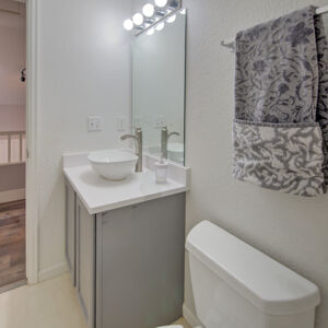 31)» 705 Cedar Dr.jpg